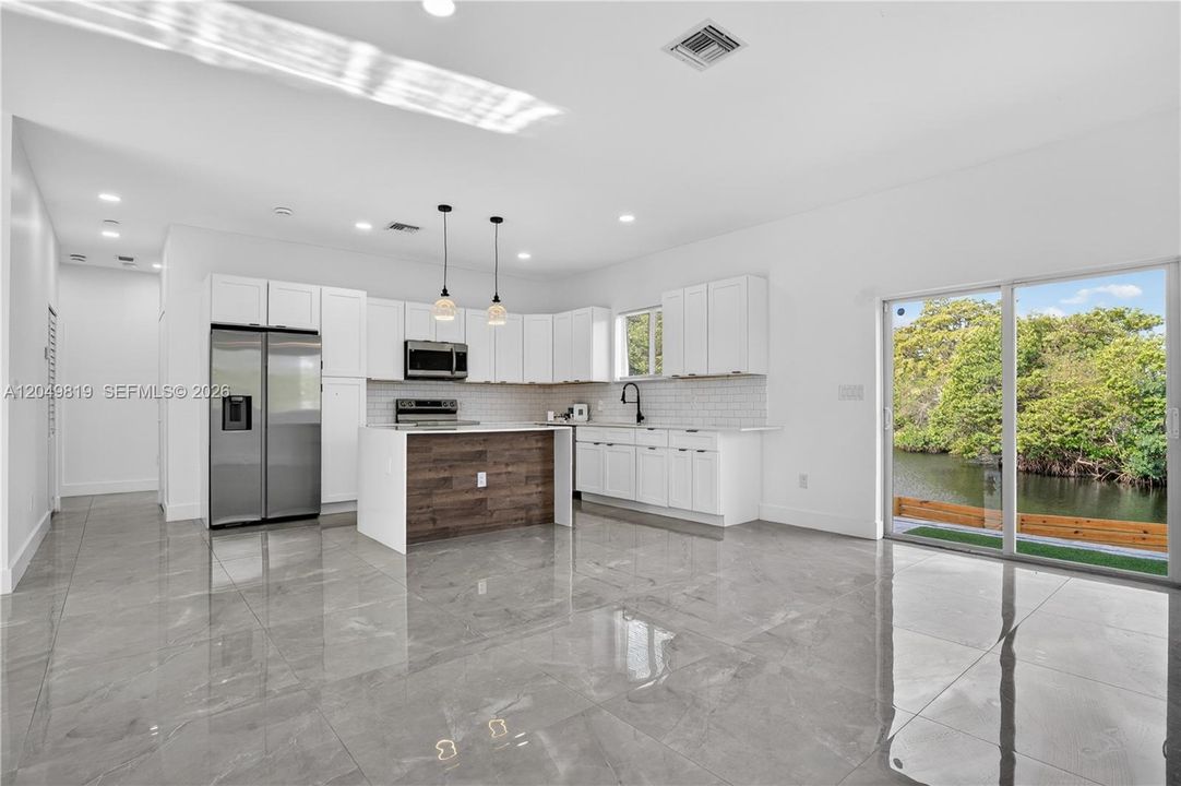 For Sale: $540,000 (3 beds, 2 baths, 1342 Square Feet)