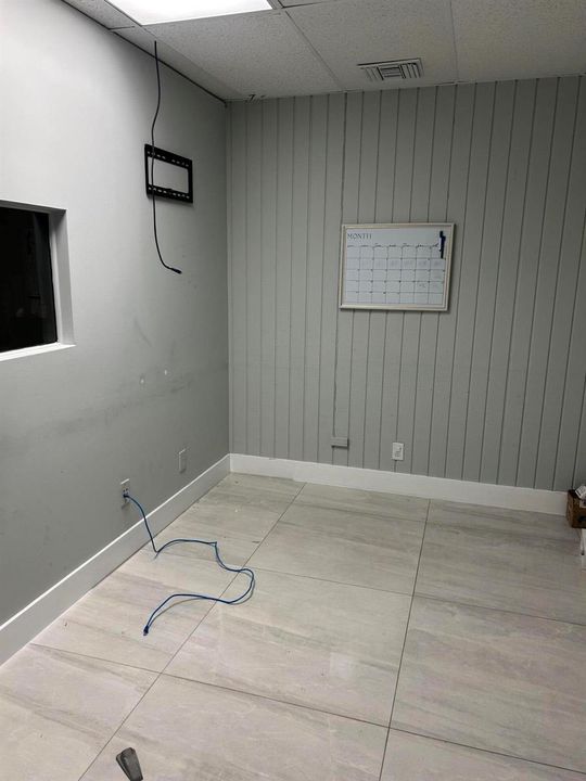 1490 OFFICE ENTRY 7 & 8