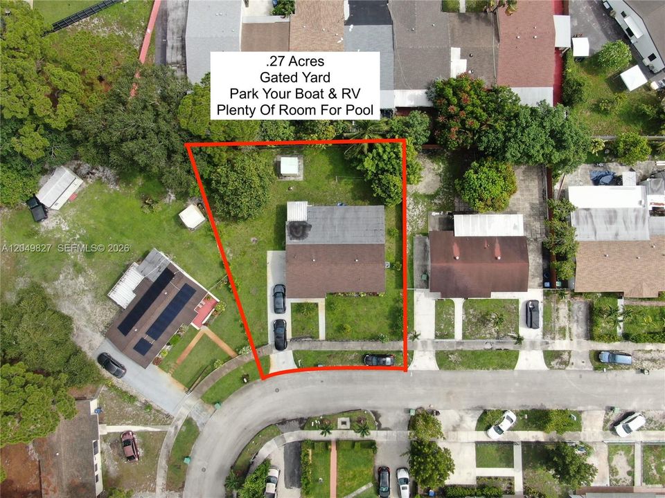 For Sale: $559,900 (4 beds, 2 baths, 1763 Square Feet)