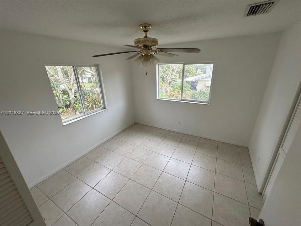 For Sale: $559,900 (4 beds, 2 baths, 1763 Square Feet)