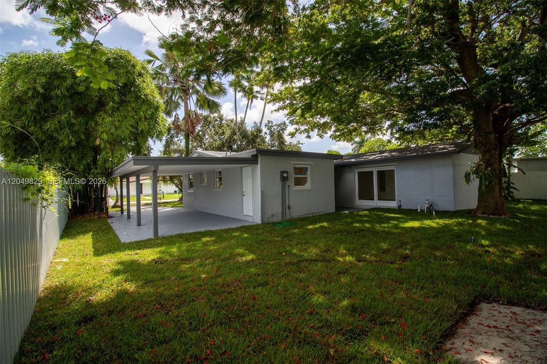 For Sale: $505,000 (4 beds, 2 baths, 1449 Square Feet)