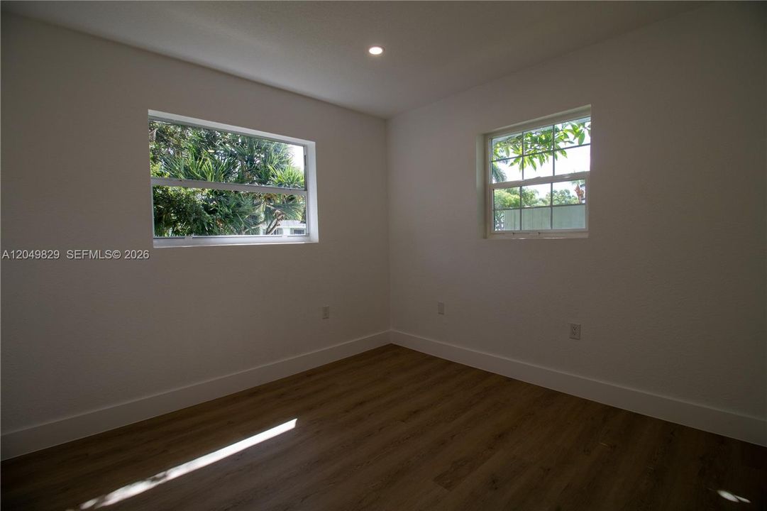 For Sale: $505,000 (4 beds, 2 baths, 1449 Square Feet)