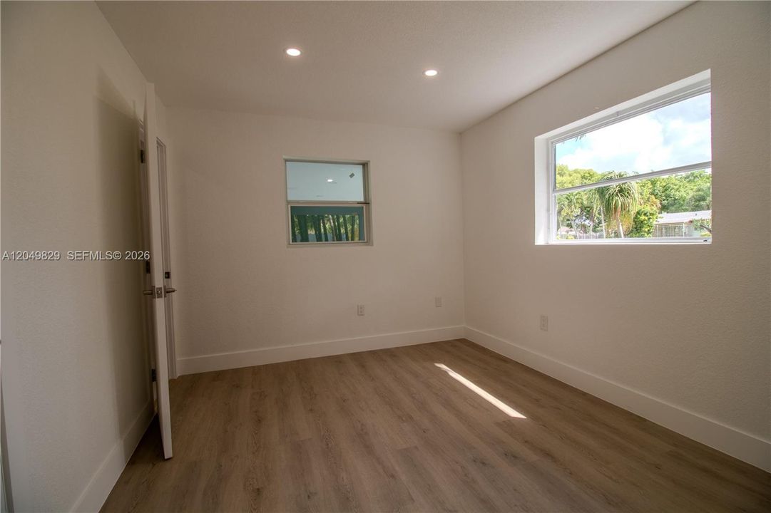For Sale: $505,000 (4 beds, 2 baths, 1449 Square Feet)