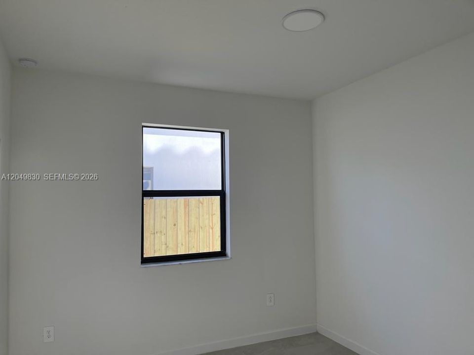 For Rent: $3,800 (4 beds, 3 baths, 1895 Square Feet)