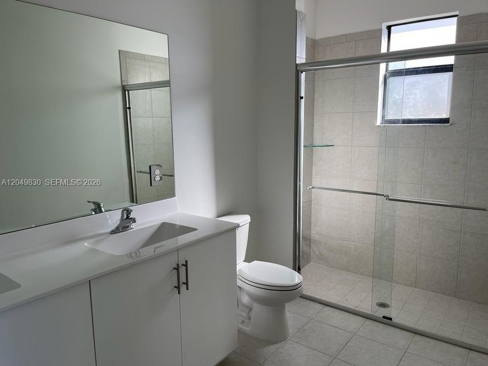 For Rent: $3,800 (4 beds, 3 baths, 1895 Square Feet)