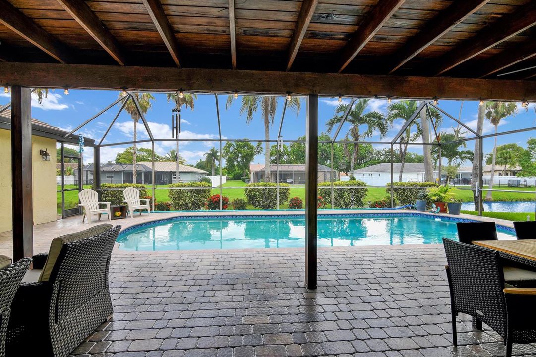 8975 NW First St Coral Springs 29
