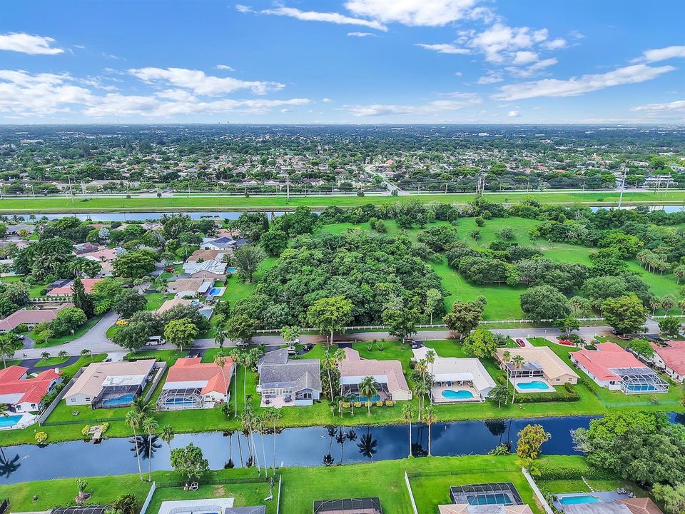 8975 NW First St Coral Springs 18