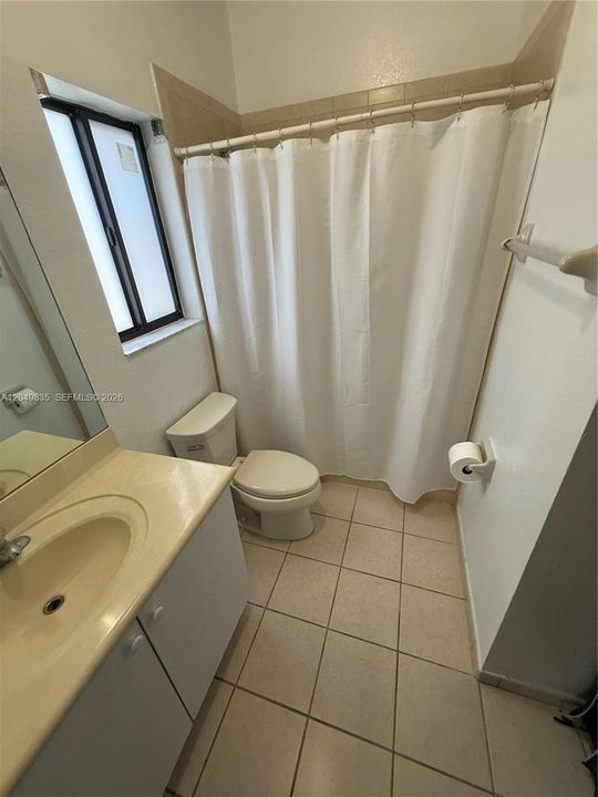For Rent: $1,200 (1 beds, 1 baths, 2581 Square Feet)