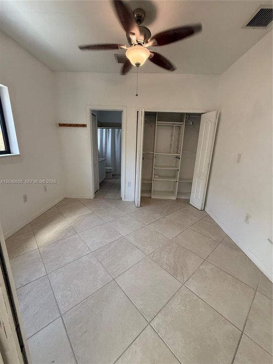 For Rent: $1,200 (1 beds, 1 baths, 2581 Square Feet)