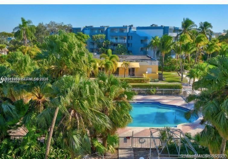 For Rent: $2,400 (2 beds, 2 baths, 1415 Square Feet)