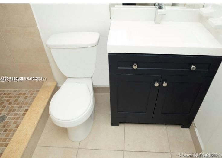 For Rent: $2,400 (2 beds, 2 baths, 1415 Square Feet)