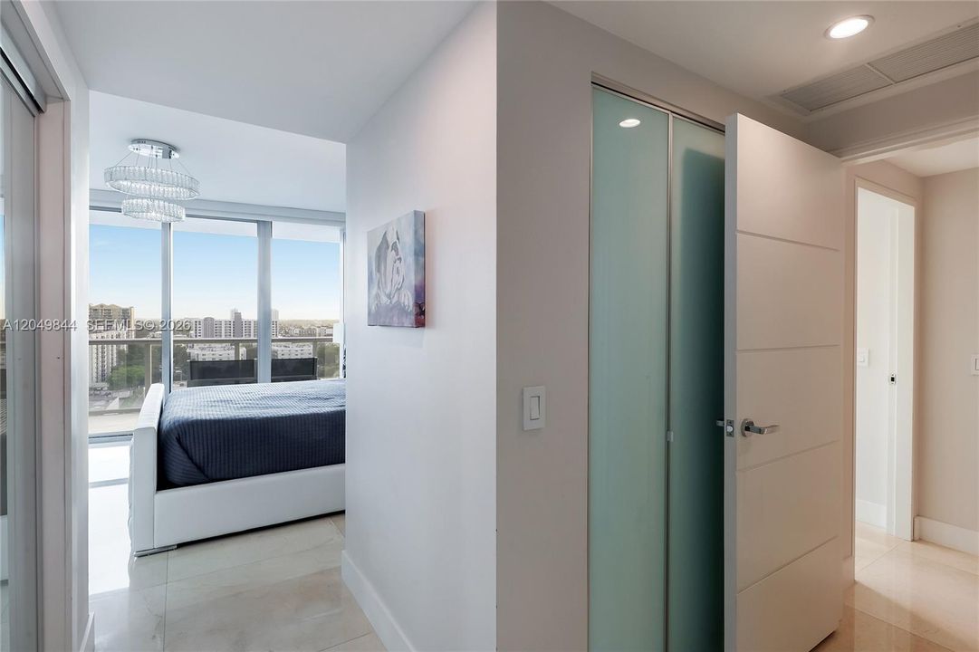 For Sale: $2,750,000 (3 beds, 3 baths, 1863 Square Feet)