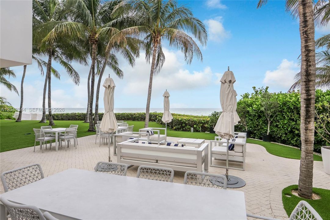 For Sale: $2,750,000 (3 beds, 3 baths, 1863 Square Feet)