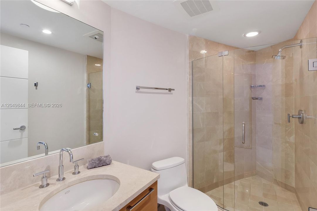 For Sale: $2,750,000 (3 beds, 3 baths, 1863 Square Feet)