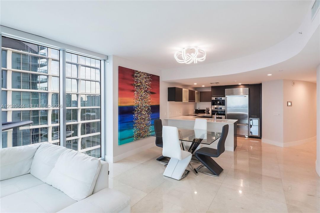 For Sale: $2,750,000 (3 beds, 3 baths, 1863 Square Feet)