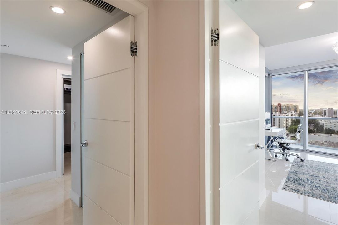 For Sale: $2,750,000 (3 beds, 3 baths, 1863 Square Feet)