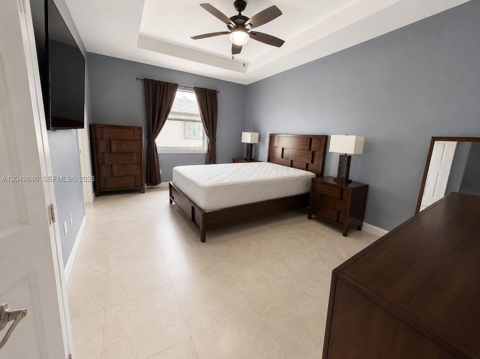 For Sale: $450,000 (3 beds, 2 baths, 1656 Square Feet)