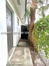 For Rent: $1,675 (1 beds, 1 baths, 1025 Square Feet)