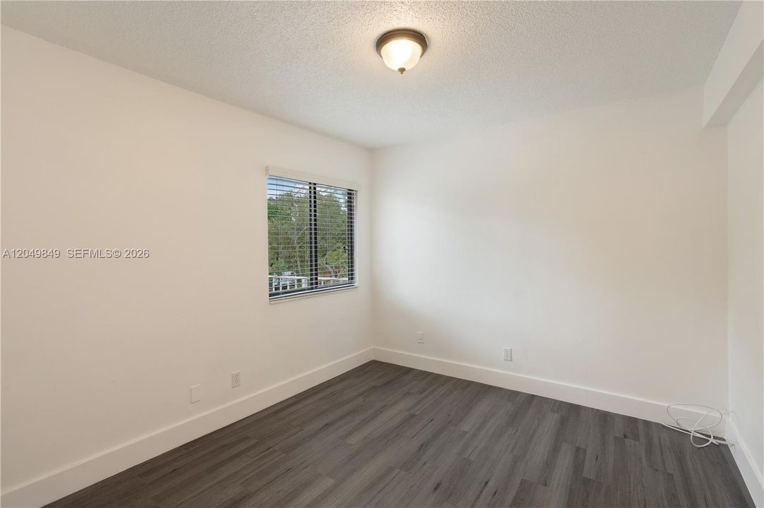 For Rent: $3,500 (3 beds, 2 baths, 1414 Square Feet)