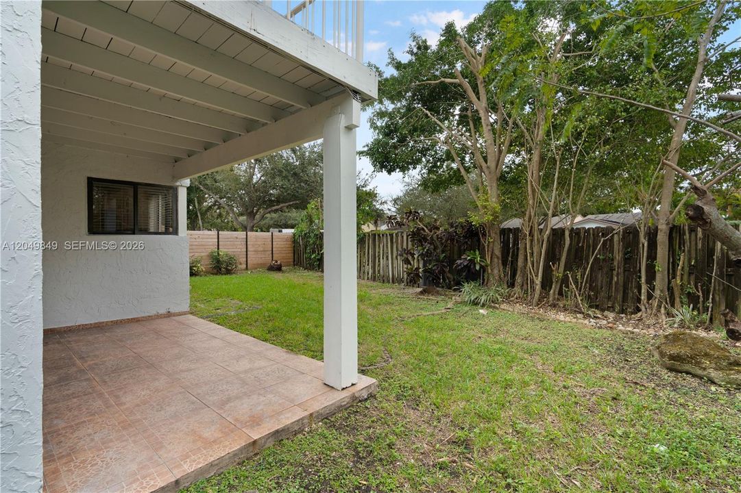 For Rent: $3,500 (3 beds, 2 baths, 1414 Square Feet)