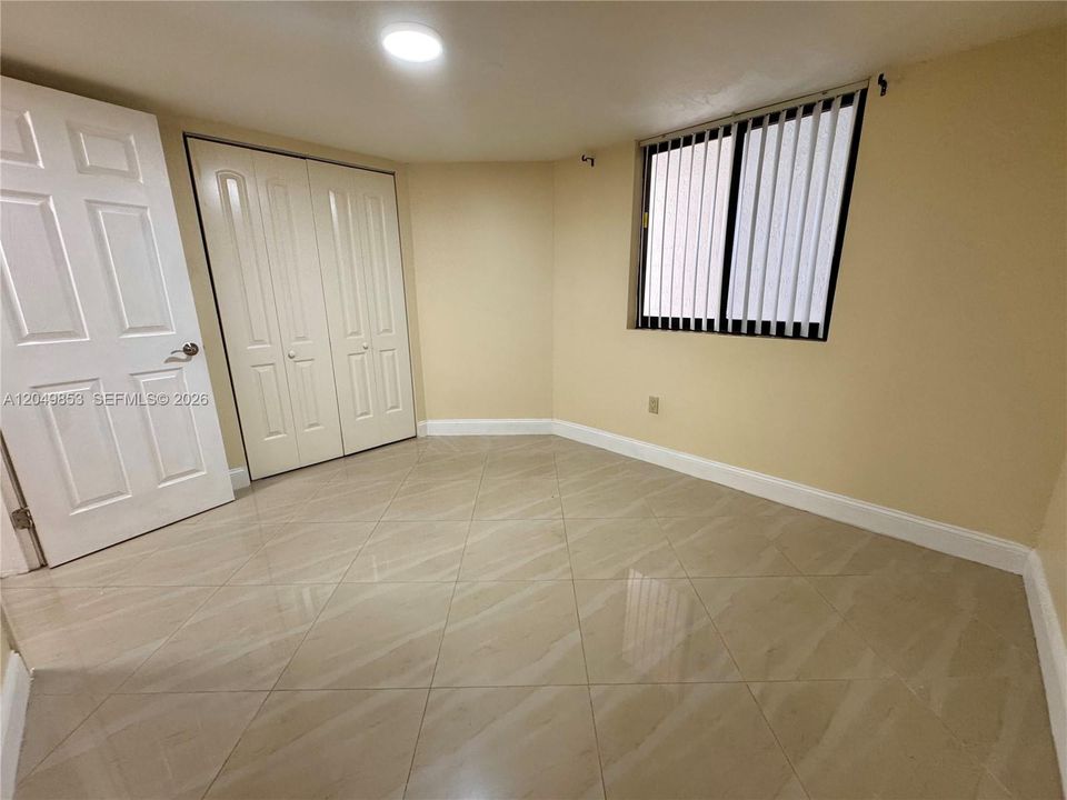 For Rent: $2,450 (3 beds, 2 baths, 1346 Square Feet)
