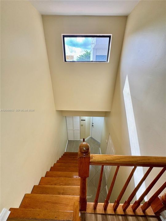 For Rent: $2,450 (3 beds, 2 baths, 1346 Square Feet)
