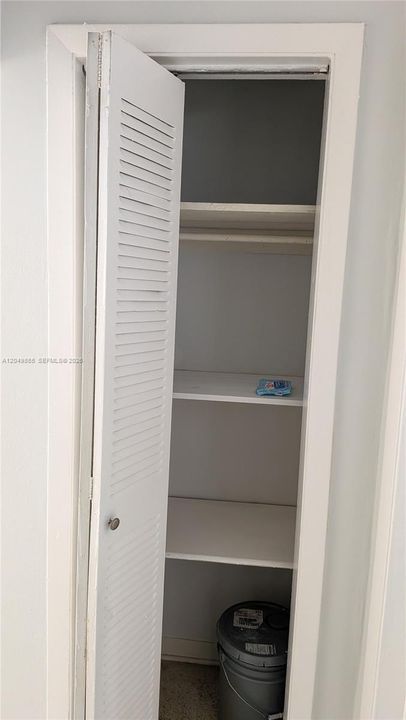 For Rent: $1,700 (1 beds, 1 baths, 700 Square Feet)