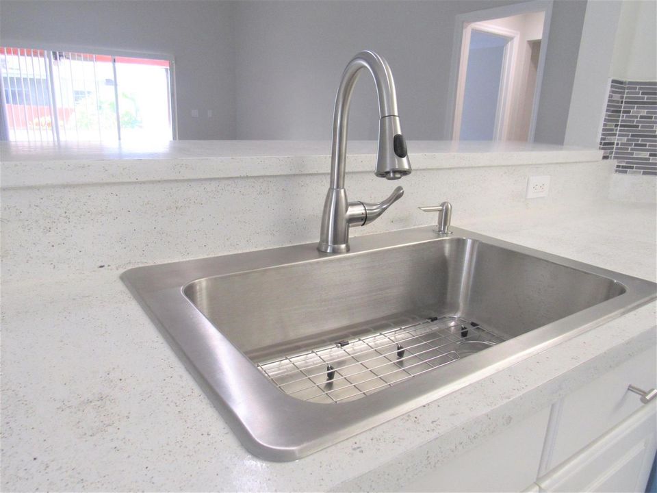 16-KIT-SINK