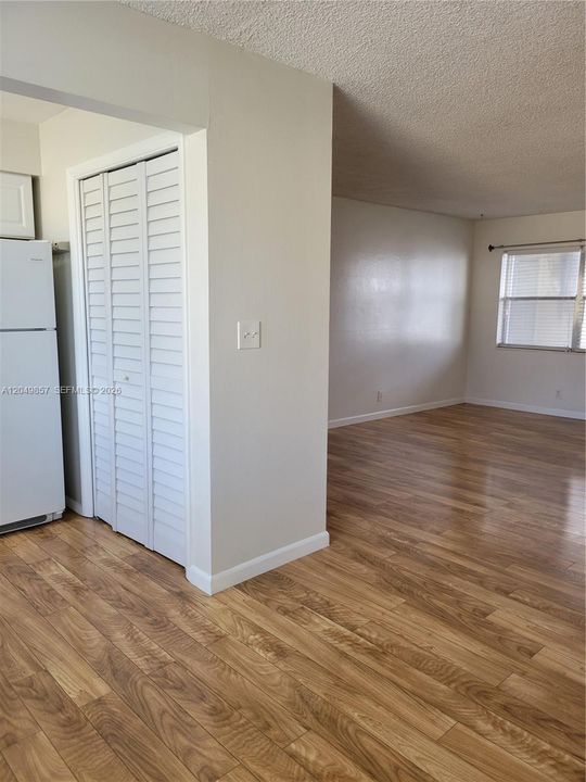 For Rent: $1,650 (1 beds, 1 baths, 640 Square Feet)