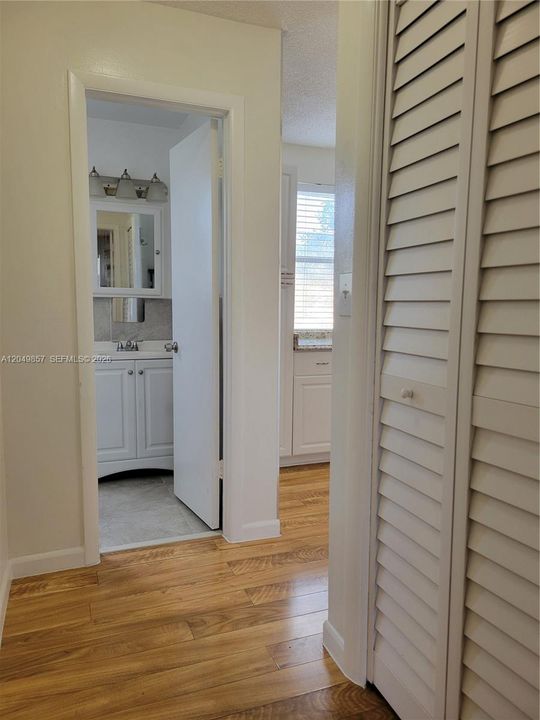 For Rent: $1,650 (1 beds, 1 baths, 640 Square Feet)
