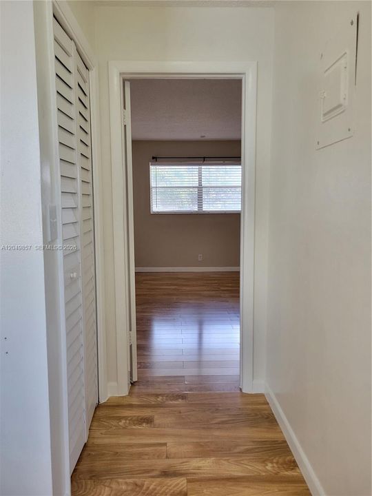 For Rent: $1,650 (1 beds, 1 baths, 640 Square Feet)