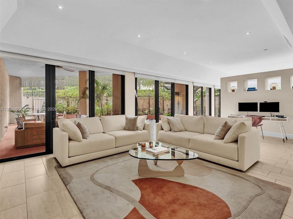 For Sale: $1,795,000 (3 beds, 2 baths, 1587 Square Feet)