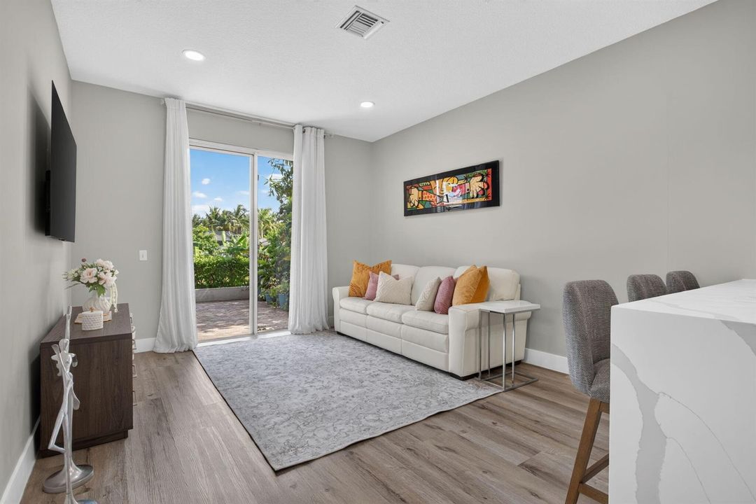 22-web-or-mls-9736-3639