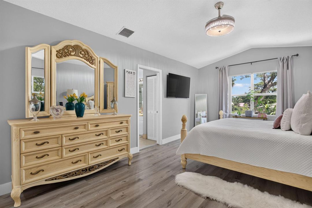 33-web-or-mls-9736-3692