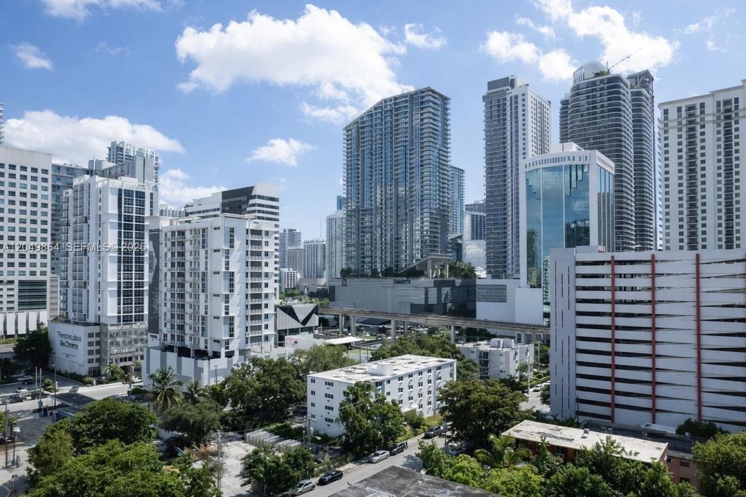 For Rent: $1,800 (1 beds, 1 baths, 750 Square Feet)
