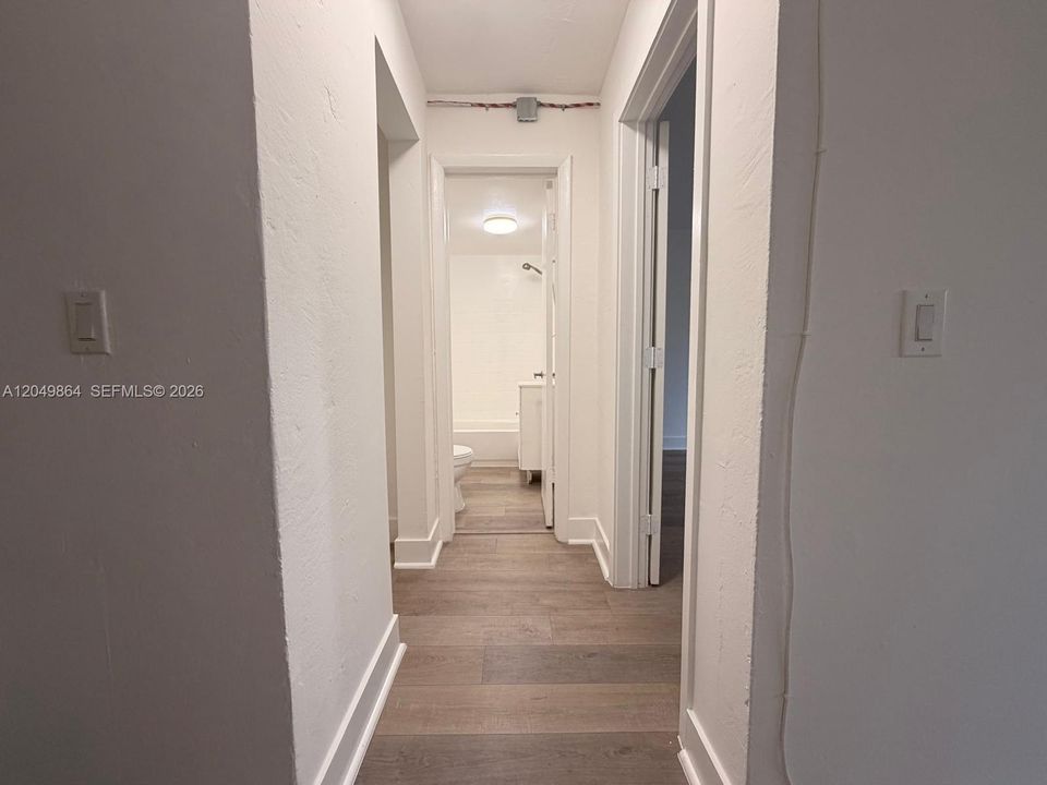For Rent: $1,800 (1 beds, 1 baths, 750 Square Feet)