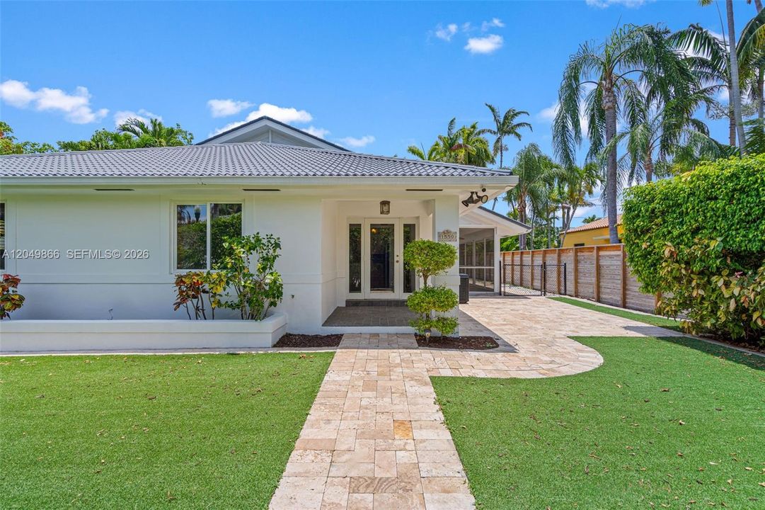 For Sale: $1,125,000 (3 beds, 2 baths, 2351 Square Feet)