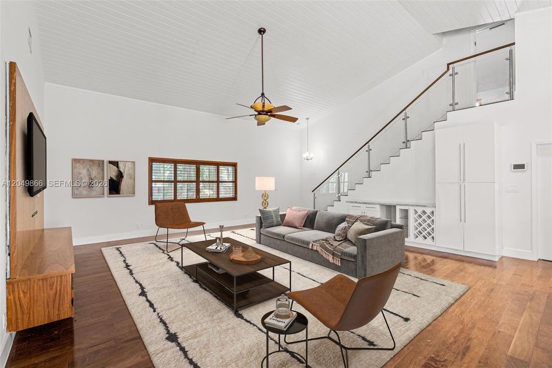 For Sale: $1,125,000 (3 beds, 2 baths, 2351 Square Feet)