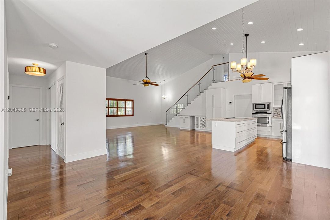 For Sale: $1,125,000 (3 beds, 2 baths, 2351 Square Feet)