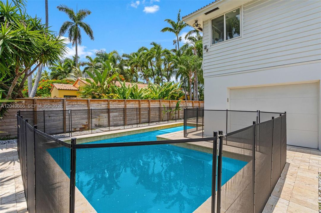 For Sale: $1,125,000 (3 beds, 2 baths, 2351 Square Feet)