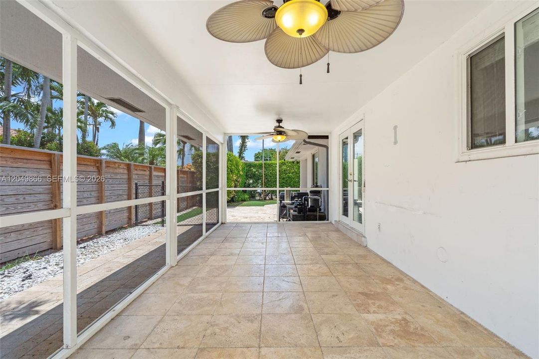 For Sale: $1,125,000 (3 beds, 2 baths, 2351 Square Feet)