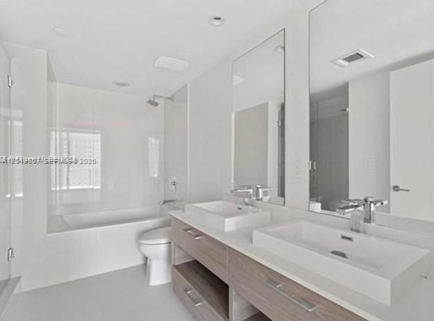 For Rent: $6,000 (3 beds, 2 baths, 1281 Square Feet)