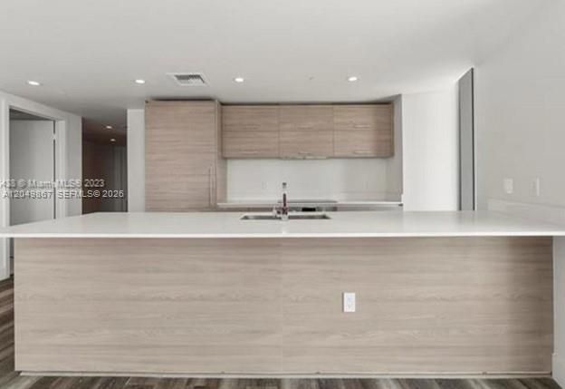 For Rent: $6,000 (3 beds, 2 baths, 1281 Square Feet)
