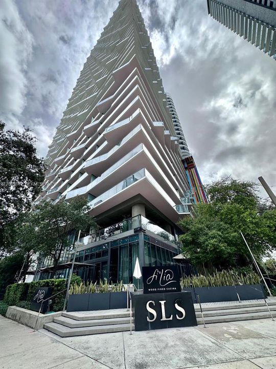 For Rent: $6,000 (3 beds, 2 baths, 1281 Square Feet)