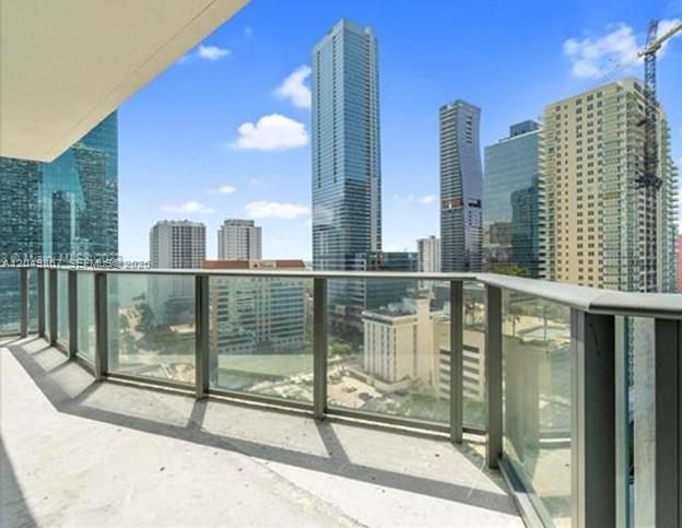 For Rent: $6,000 (3 beds, 2 baths, 1281 Square Feet)