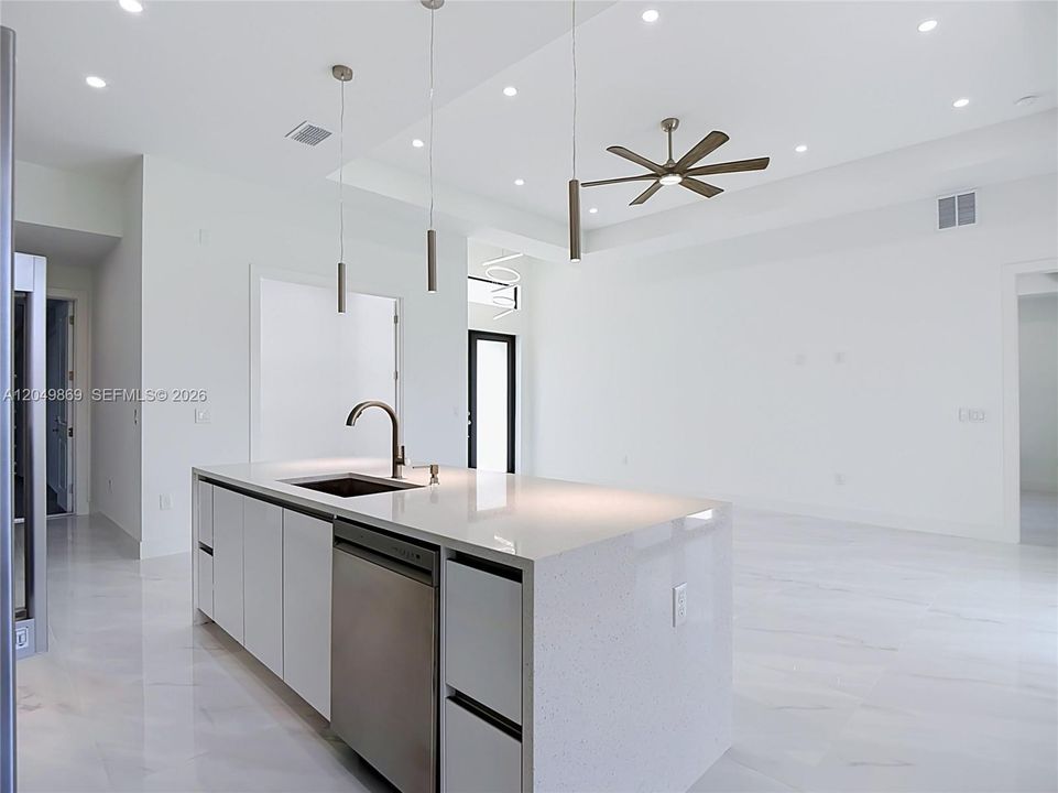 For Sale: $412,000 (3 beds, 2 baths, 1812 Square Feet)