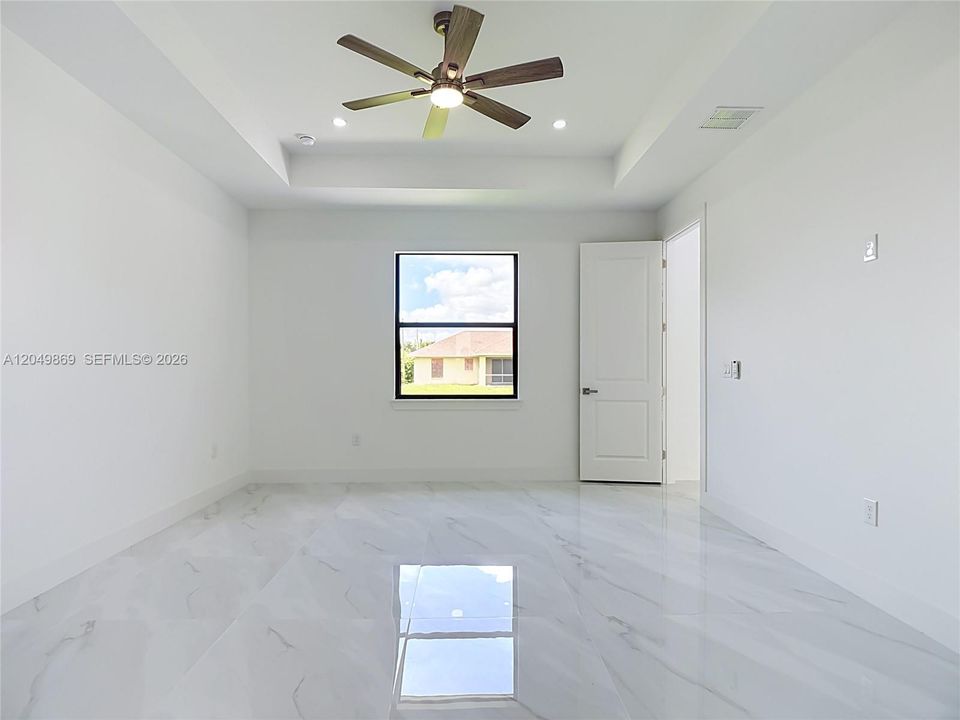 For Sale: $412,000 (3 beds, 2 baths, 1812 Square Feet)
