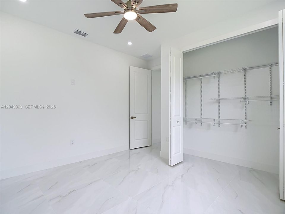 For Sale: $412,000 (3 beds, 2 baths, 1812 Square Feet)