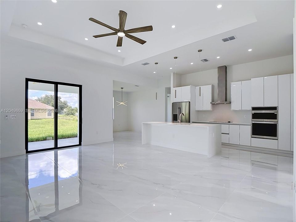 For Sale: $412,000 (3 beds, 2 baths, 1812 Square Feet)