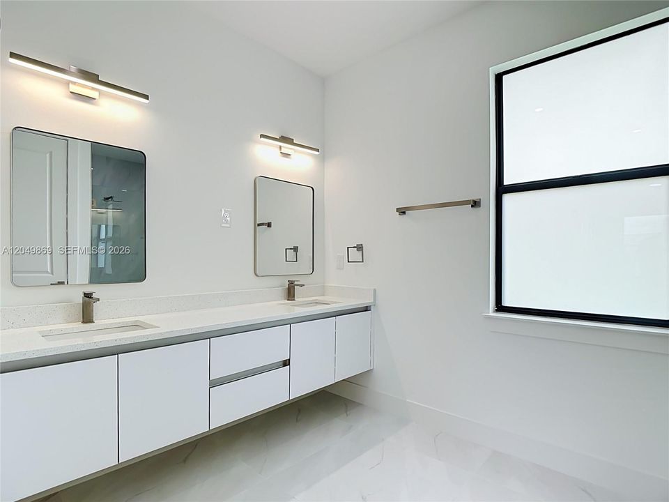 For Sale: $412,000 (3 beds, 2 baths, 1812 Square Feet)